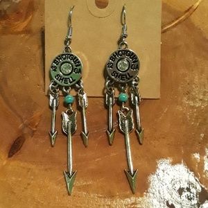 Bullet shell w/arrows